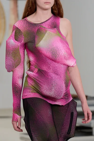 Look 77